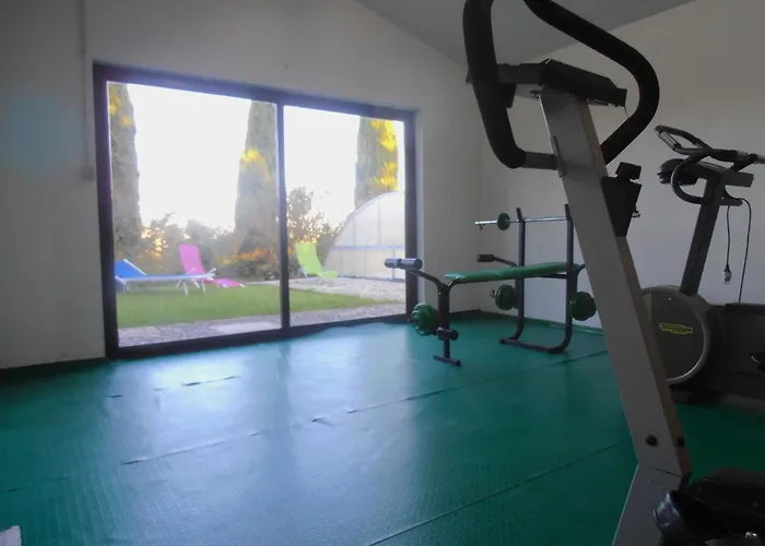 In With Pool And Sauna Villa