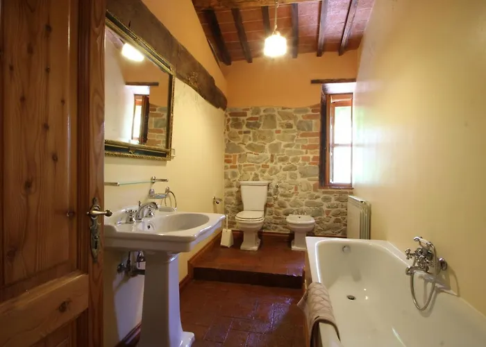 In With Pool And Sauna San Venanzo